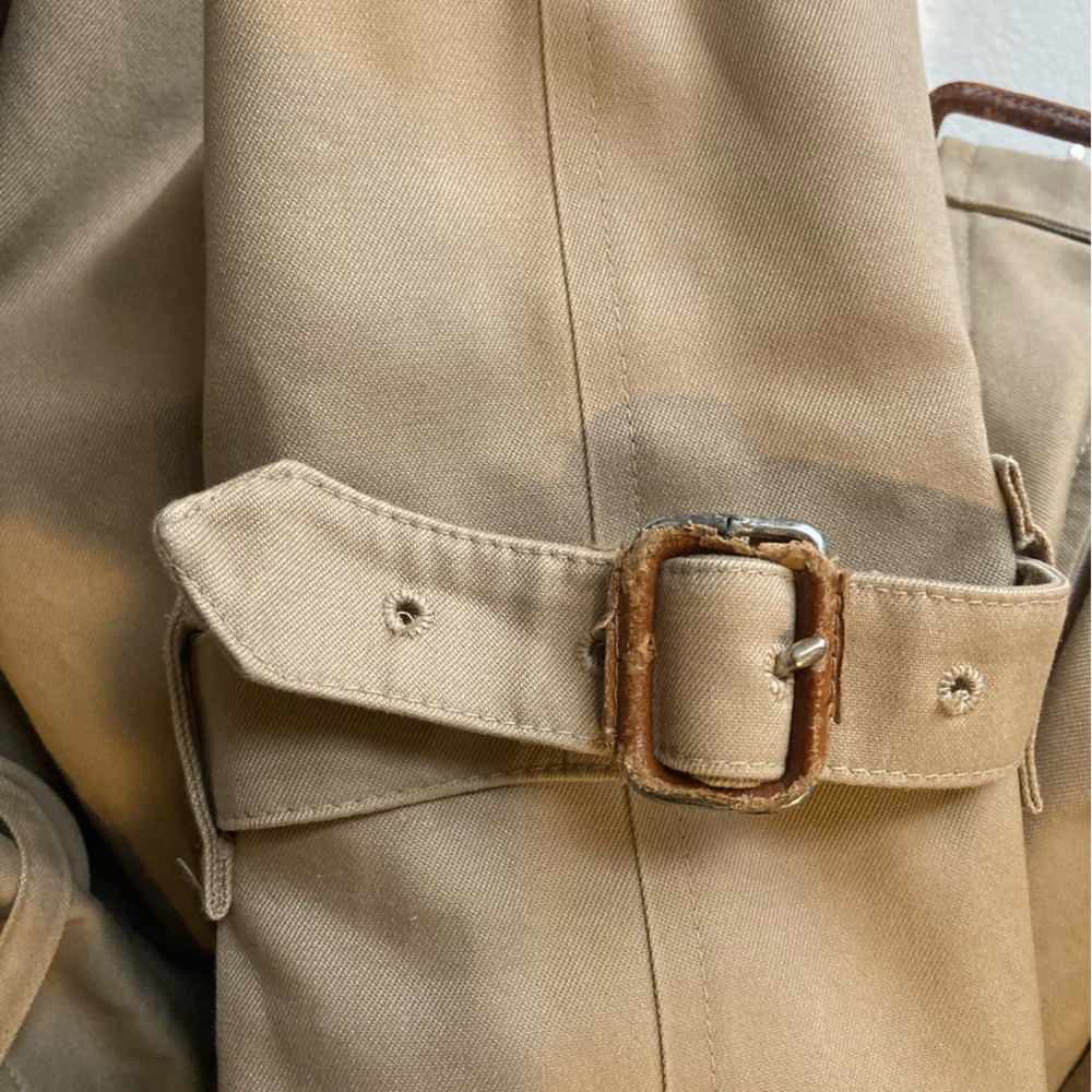 Burberry Vintage Kensington Trench Coat - Picture 7 of 16